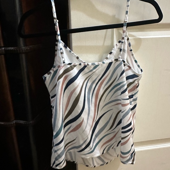 Beautiful cami - Picture 2 of 3